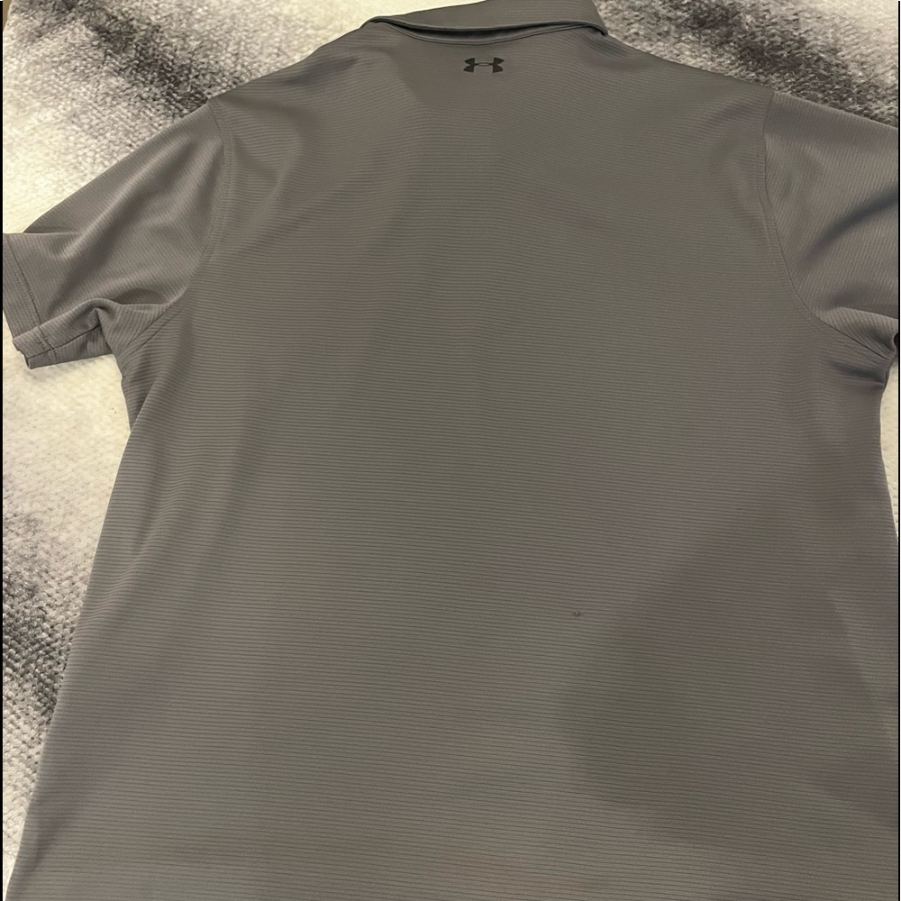 Mens Grey Under Armour Golf Polo Shirt. Size XXL. Good condition! Small snag. - Picture 3 of 4